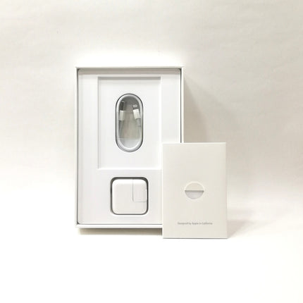 iPad mini 4 Wi-Fi+Cellularモデル / 7.9インチ / 2015 / 128GB / ゴールド / docomo版SIMロック解除品 / ランク:C / MK782J/A / A1550 【中古品管理番号:38468】