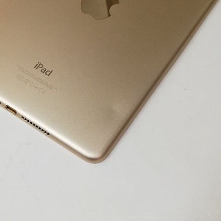 iPad mini 4 Wi-Fi+Cellularモデル / 7.9インチ / 2015 / 128GB / ゴールド / docomo版SIMロック解除品 / ランク:C / MK782J/A / A1550 【中古品管理番号:38468】