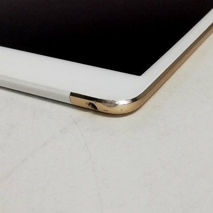 iPad mini 4 Wi-Fi+Cellularモデル / 7.9インチ / 2015 / 128GB / ゴールド / docomo版SIMロック解除品 / ランク:C / MK782J/A / A1550 【中古品管理番号:38468】