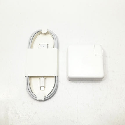 MacBook Pro M1 Pro / 14インチ / 2021 / 16GB / 1TB / スペースグレイ / ランク:D / MKGP3J/A / 【中古品管理番号:38667】