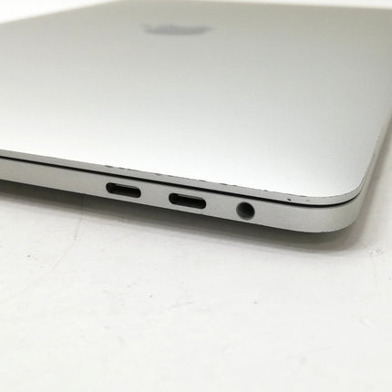MacBook Pro Touch Bar / 13インチ / Late 2016 / 8GB / 256GB / シルバー / ランク:C / MLVP2J/A / 【中古品管理番号:38698】