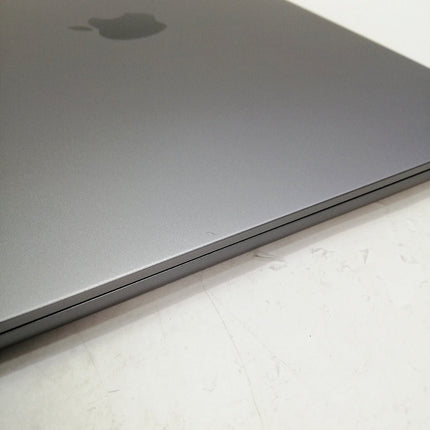 【販売強化プライス！】MacBook Air M2 / 13インチ / 2022 / 16GB / 1TB / スペースグレイ / ランク:C / MLXX3J/A / 【中古品管理番号:38881】