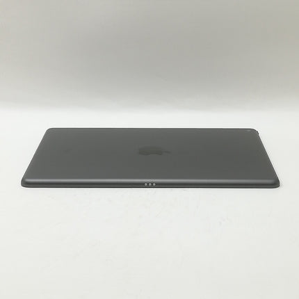 iPad / Wi-Fiモデル / 10.2インチ / 第8世代 / 2020 / 32GB / スペースグレイ / ランク:B / MYL92J/A / A2270 【中古品管理番号:40255】