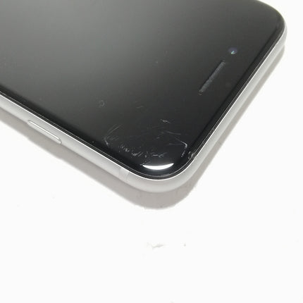 iPhone SE 第2世代 / 2020 / 128GB / ホワイト / au版SIMロック解除品 / ランク:C / MHGU3J/A / A2296 【中古品管理番号:40352】