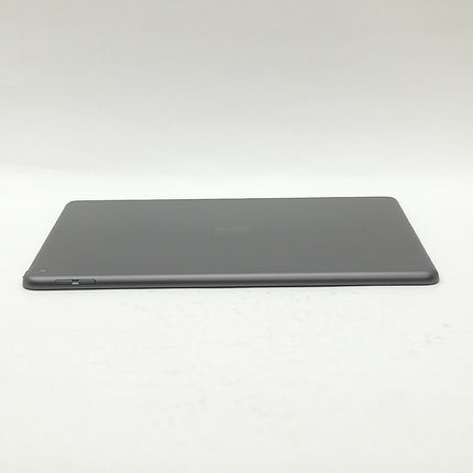 iPad / Wi-Fiモデル / 10.2インチ / 第8世代 / 2020 / 32GB / スペースグレイ / ランク:B / MYL92J/A / A2270 【中古品管理番号:40363】