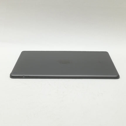 iPad / Wi-Fiモデル / 10.2インチ / 第8世代 / 2020 / 32GB / スペースグレイ / ランク:B / MYL92J/A / A2270 【中古品管理番号:40386】