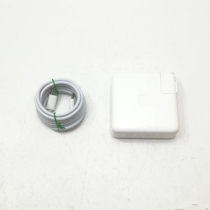 MacBook Pro M1 / 13インチ / Mid2020 / 16GB / 1TB / スペースグレイ / ランク:B / MYD92J/A / 【中古品管理番号:40424】