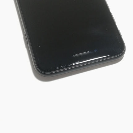 iPhone SE 第2世代 / 2020 / 64GB / ブラック / au版SIMロック解除品 / ランク:C / MHGP3J/A / A2296 【中古品管理番号:40451】