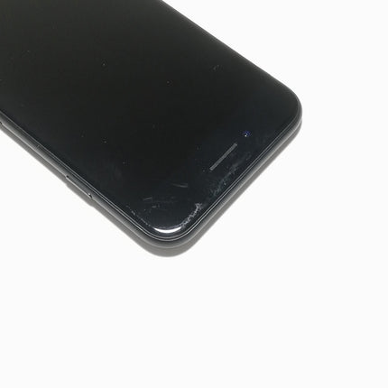 iPhone SE 第2世代 / 2020 / 64GB / ブラック / au版SIMロック解除品 / ランク:B / MHGP3J/A / A2296 【中古品管理番号:40462】