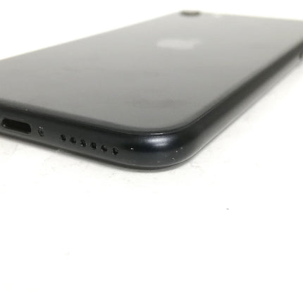 iPhone SE 第2世代 / 2020 / 64GB / ブラック / au版SIMロック解除品 / ランク:C / MHGP3J/A / A2296 【中古品管理番号:40466】