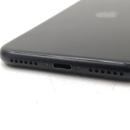 iPhone SE 第2世代 / 2020 / 64GB / ブラック / au版SIMロック解除品 / ランク:C / MHGP3J/A / A2296 【中古品管理番号:40488】