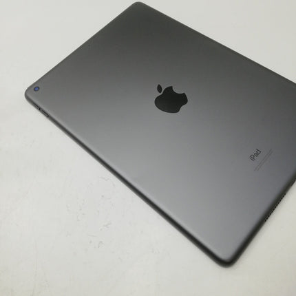 iPad / Wi-Fiモデル / 10.2インチ / 第9世代 / 2021 / 64GB / スペースグレイ / ランク:D / MK2K3J/A / A2602 【中古品管理番号:40521】