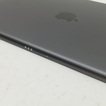 iPad / Wi-Fiモデル / 10.2インチ / 第9世代 / 2021 / 64GB / スペースグレイ / ランク:B / MK2K3J/A / A2602 【中古品管理番号:40596】