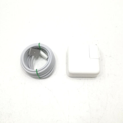 MacBook Air M2 / 13インチ / 2022 / 8GB / 512GB / シルバー / ランク:B / MLXY3J/A / 【中古品管理番号:40791】