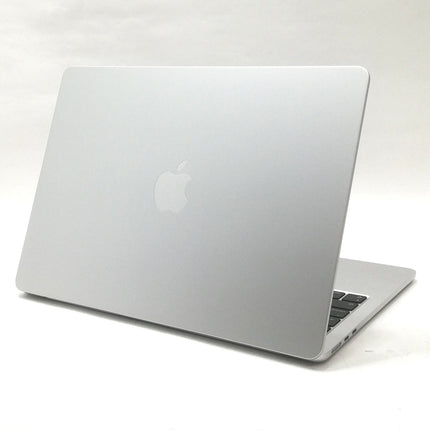 MacBook Air M2 / 13インチ / 2022 / 8GB / 512GB / シルバー / ランク:B / MLXY3J/A / 【中古品管理番号:40791】