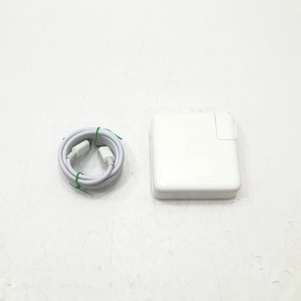 MacBook Pro Touch Bar / 13インチ / 2018 / 8GB / 512GB / スペースグレイ / ランク:D / MR9R2J/A / 【中古品管理番号:40813】