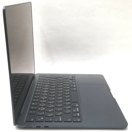 MacBook Air M4 / 13インチ / 2025 / 16GB / 256GB / ミッドナイト / ランク:A / MW123J/A / 【中古品管理番号:40829】