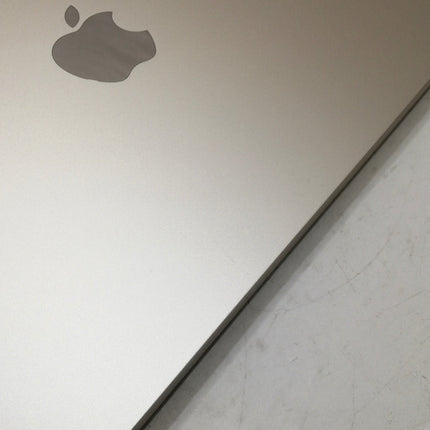 【販売強化プライス！】MacBook Air M2 / 13インチ / 2022 / 8GB / 512GB / スターライト / ランク:C / MLY23J/A / 【中古品管理番号:40918】