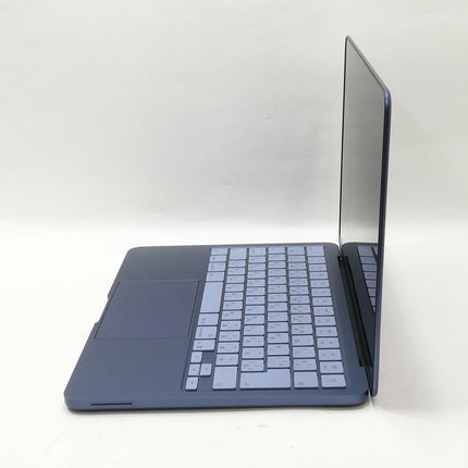 MacBook Neo / 13インチ / 2026 / 8GB / 256GB / インディゴ / ランク:A / MHFF4J/A / 【中古品管理番号:40934】
