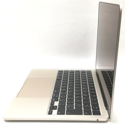 MacBook Air M4 / 13インチ / 2025 / 16GB / 256GB / スターライト / ランク:A / MW0Y3J/A / 【中古品管理番号:40939】