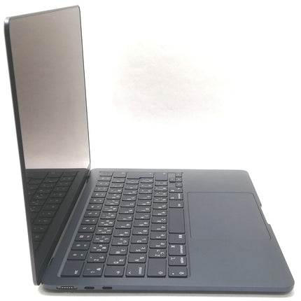MacBook Air M2 / 13インチ / 2022 / 8GB / 256GB / ミッドナイト / ランク:B / MLY33J/A / A2681 【中古品管理番号:41000】