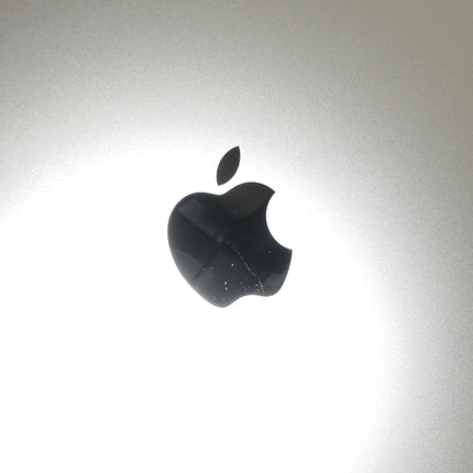 MacBook Air M4 / 13インチ / 2025 / 16GB / 512GB / スターライト / ランク:A / MW0Y3J/A / 【中古品管理番号:41025】