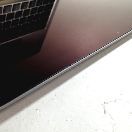 MacBook Pro Touch Bar / 13インチ / 2020 / 32GB / 512GB / スペースグレイ / ランク:D / MWP42J/A / 【中古品管理番号:41033】