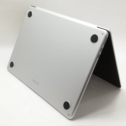MacBook Air M2 / 13インチ / 2022 / 8GB / 256GB / シルバー / ランク:A / MLXY3J/A / 【中古品管理番号:41097】