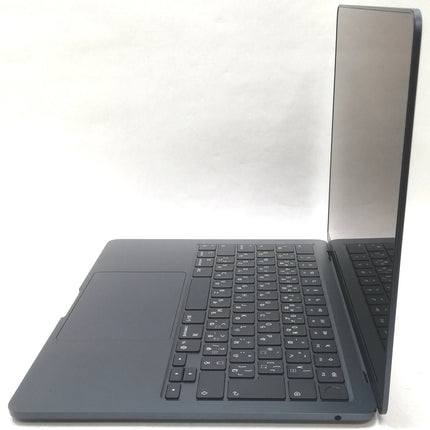 MacBook Air M4 / 13インチ / 2025 / 16GB / 256GB / ミッドナイト / ランク:A / MW123J/A / 【中古品管理番号:41132】