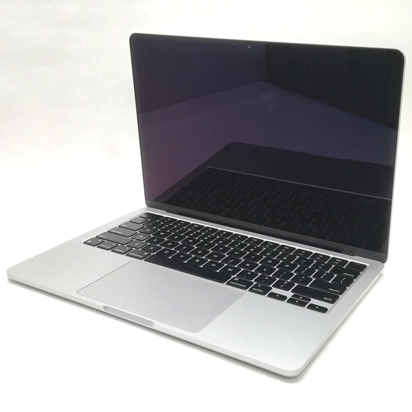 MacBook Air M2 / 13インチ / 2022 / 16GB / 512GB / シルバー / ランク:A / MLY03J/A / 【中古品管理番号:41135】