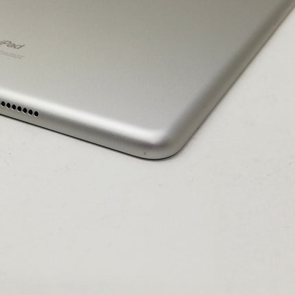 iPad 第7世代 Wi-Fi / 10.2インチ / 2019 / 32GB / シルバー / ランク:C / MW752J/A / A2197 【中古品管理番号:41155】