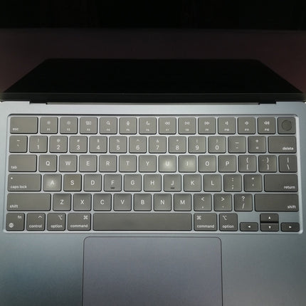 MacBook Air M2 / 13インチ / 2022 / 16GB / 512GB / ミッドナイト / ランク:B / MLY33J/A / 【中古品管理番号:41161】