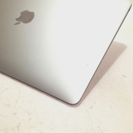 【販売強化プライス！】MacBook Air M1 / 13インチ / 2020 / 8GB / 512GB / シルバー / ランク:C / MGNA3J/A / A2337 【中古品管理番号:41251】