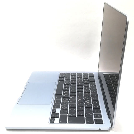 MacBook Air M4 / 13インチ / 2025 / 16GB / 256GB / スカイブルー / ランク:A / MC6T4J/A / 【中古品管理番号:41282】