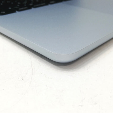 MacBook Air M4 / 13インチ / 2025 / 16GB / 256GB / スカイブルー / ランク:A / MC6T4J/A / 【中古品管理番号:41282】