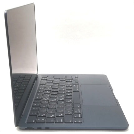 MacBook Air M4 / 13インチ / 2025 / 16GB / 256GB / ミッドナイト / ランク:B / MW123J/A / 【中古品管理番号:41295】