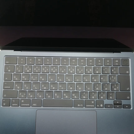 MacBook Air M4 / 13インチ / 2025 / 16GB / 256GB / ミッドナイト / ランク:B / MW123J/A / 【中古品管理番号:41295】