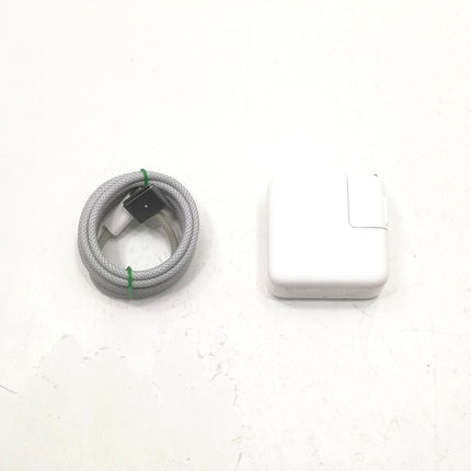 MacBook Air M2 / 13インチ / 2022 / 16GB / 256GB / スペースグレイ / ランク:B / MLXW3J/A / A2681 【中古品管理番号:41305】