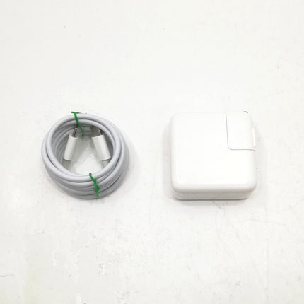 MacBook Air M1 / 13インチ / 2020 / 16GB / 512GB / シルバー / ランク:B / MGNA3J/A / 【中古品管理番号:41308】