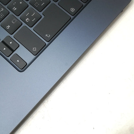 MacBook Air M2 / 15インチ / 2023 / 8GB / 256GB / ミッドナイト / ランク:B / MQKW3J/A / 【中古品管理番号:41335】