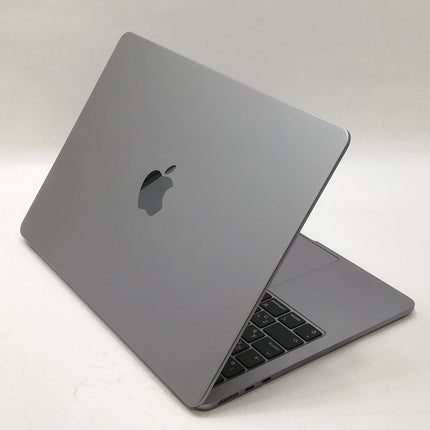MacBook Air M2 / 13インチ / 2022 / 8GB / 256GB / スペースグレイ / ランク:B / MLXW3J/A / 【中古品管理番号:41348】