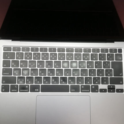 MacBook Air M1 / 13インチ / Mid2020 / 8GB / 256GB / スペースグレイ / ランク:B / MGN63J/A / 【中古品管理番号:41362】