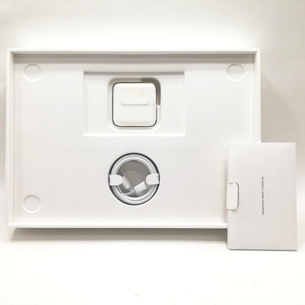 MacBook Air M1 / 13インチ / Mid2020 / 8GB / 256GB / シルバー / ランク:B / MGN93J/A / 【中古品管理番号:41369】