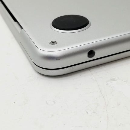 MacBook Air M2 / 13インチ / 2022 / 8GB / 512GB / シルバー / ランク:D / MLY03J/A / 【中古品管理番号:41376】