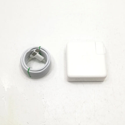 MacBook Pro / 13インチ / 2019 / 8GB / 128GB / シルバー / ランク:C / MUHQ2J/A / 【中古品管理番号:41385】