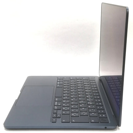 MacBook Air M4 / 13インチ / 2025 / 16GB / 256GB / ミッドナイト / ランク:B / MW123J/A / 【中古品管理番号:41429】