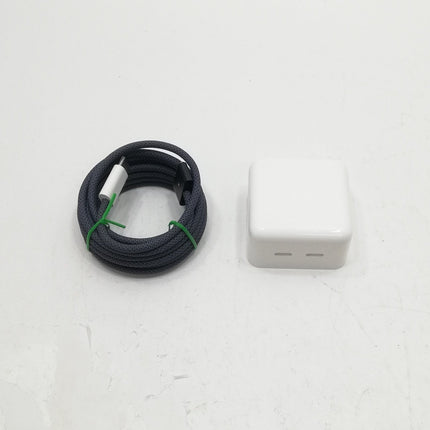 MacBook Air M2 / 13インチ / 2022 / 8GB / 256GB / ミッドナイト / ランク:B / MLY33J/A / 【中古品管理番号:41441】