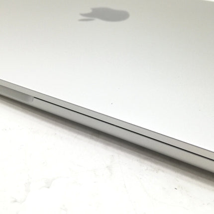 MacBook Air M2 / 15インチ / 2023 / 8GB / 512GB / シルバー / ランク:C / MQKT3J/A / 【中古品管理番号:41455】