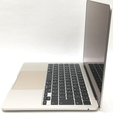 MacBook Air M2 / 13インチ / 2022(2024) / 16GB / 256GB / スターライト / ランク:B / MC7W4J/A / 【中古品管理番号:41457】