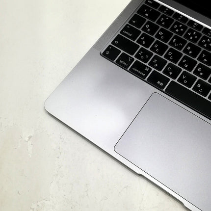 MacBook Air M1 / 13インチ / 2020 / 8GB / 256GB / スペースグレイ / ランク:C / MGN63J/A / A2337 【中古品管理番号:41479】